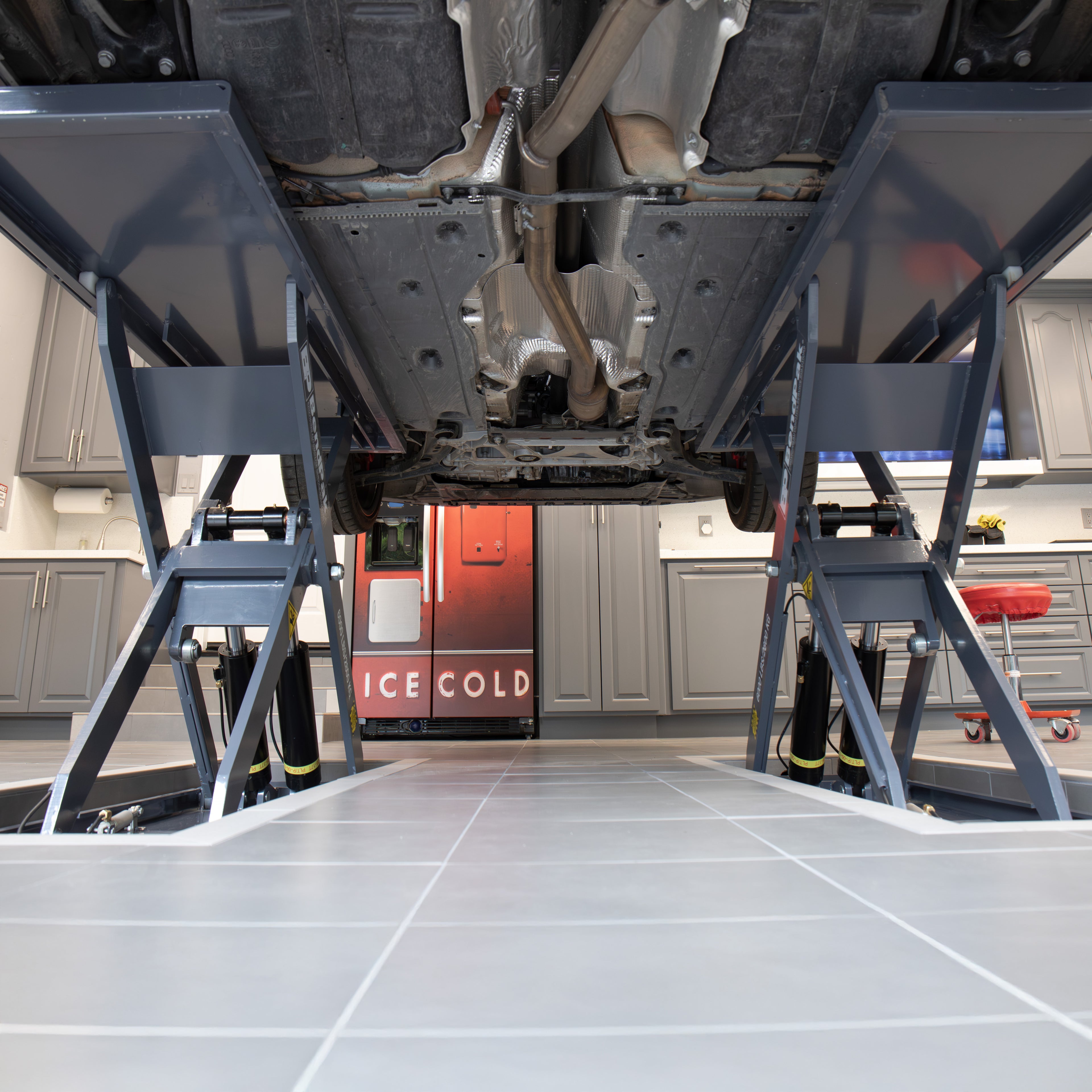 BendPak MDS-6LPF Flush-Mount Open-Center Mid-Rise Scissor Lift - 6,000-lbs. Capacity
