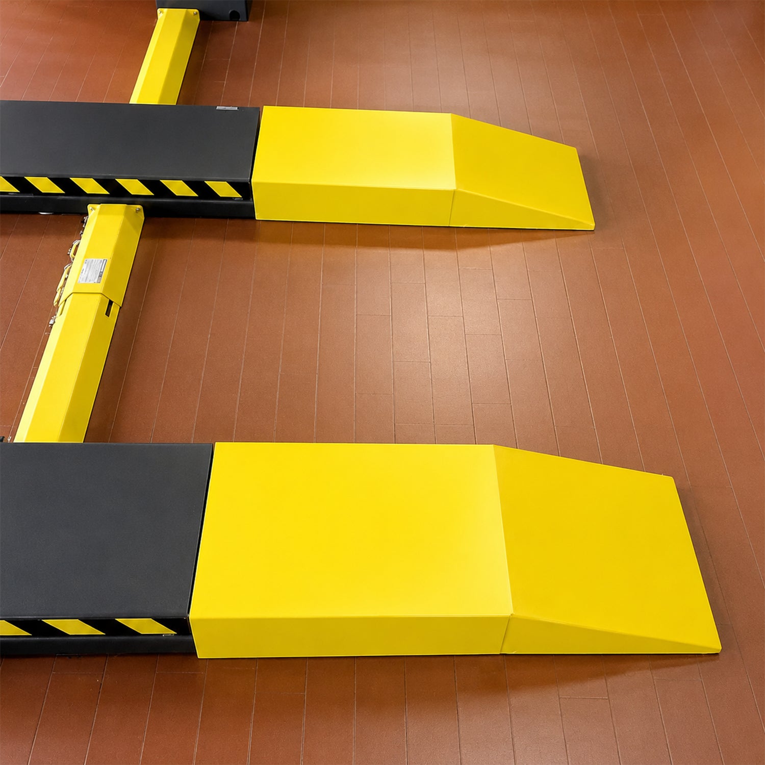 BendPak MDS extended approach ramps set for compatible mid-rise scissor lifts