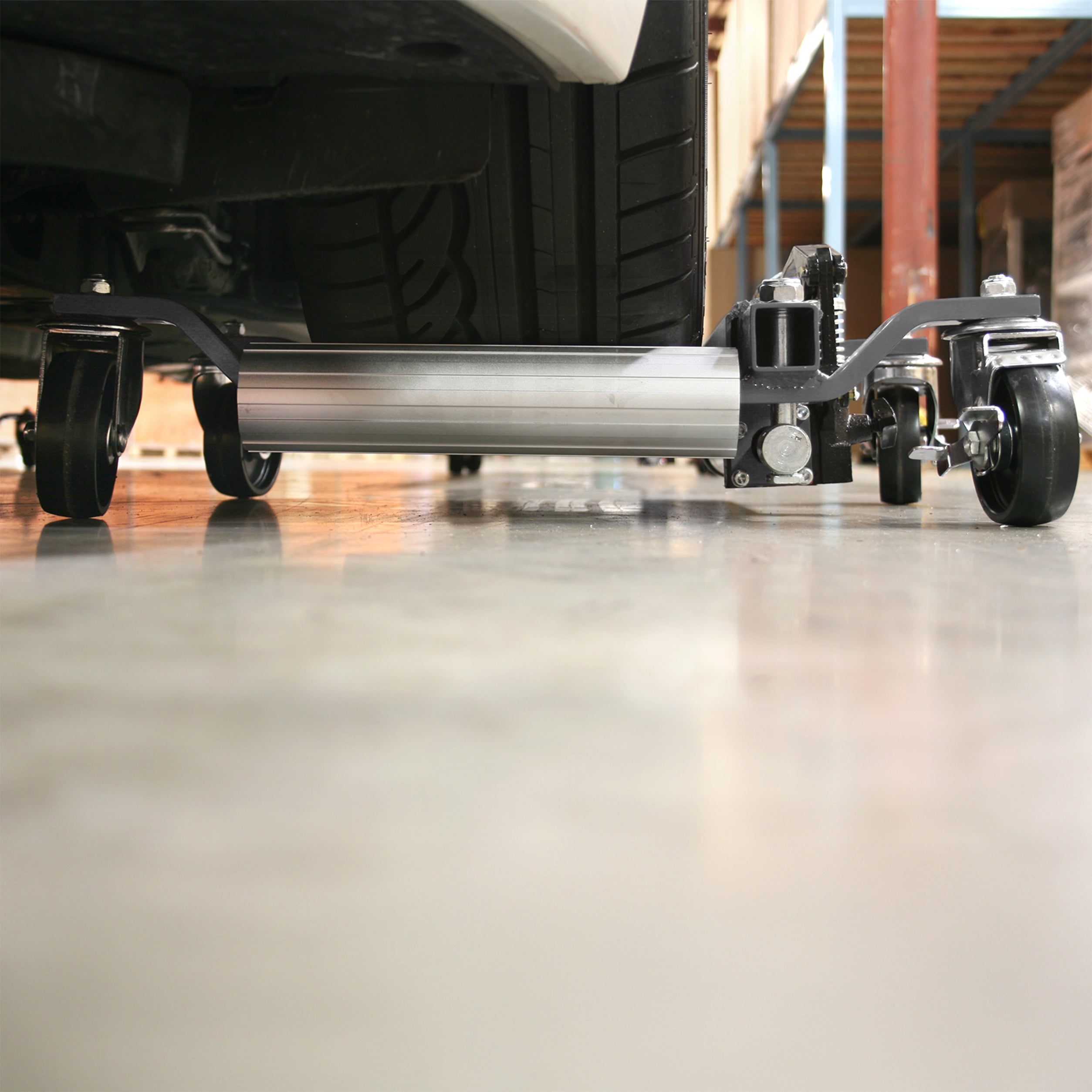 Ranger RCD-1500 car dollies close-up showing heavy-duty vehicle positioning features