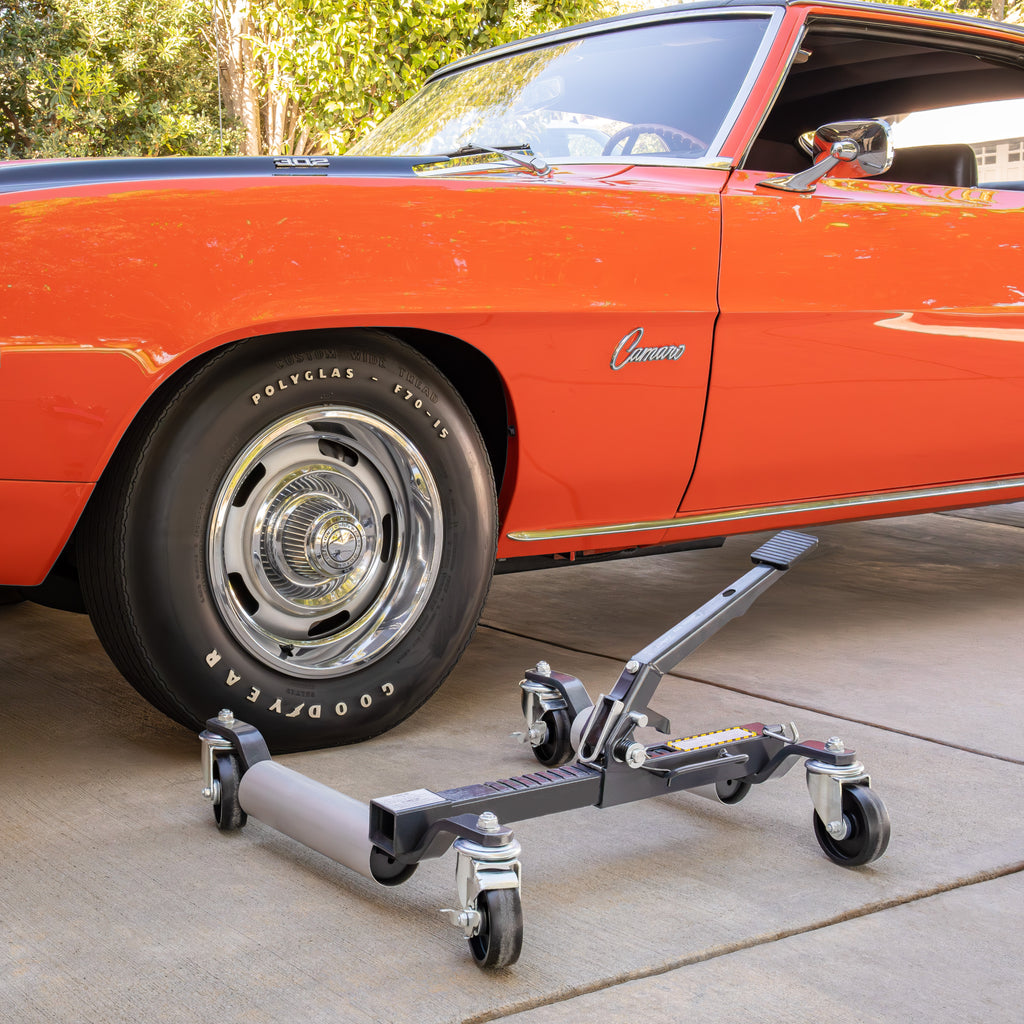 Ranger RCD-1500MP car dolly positioned under classic car tire