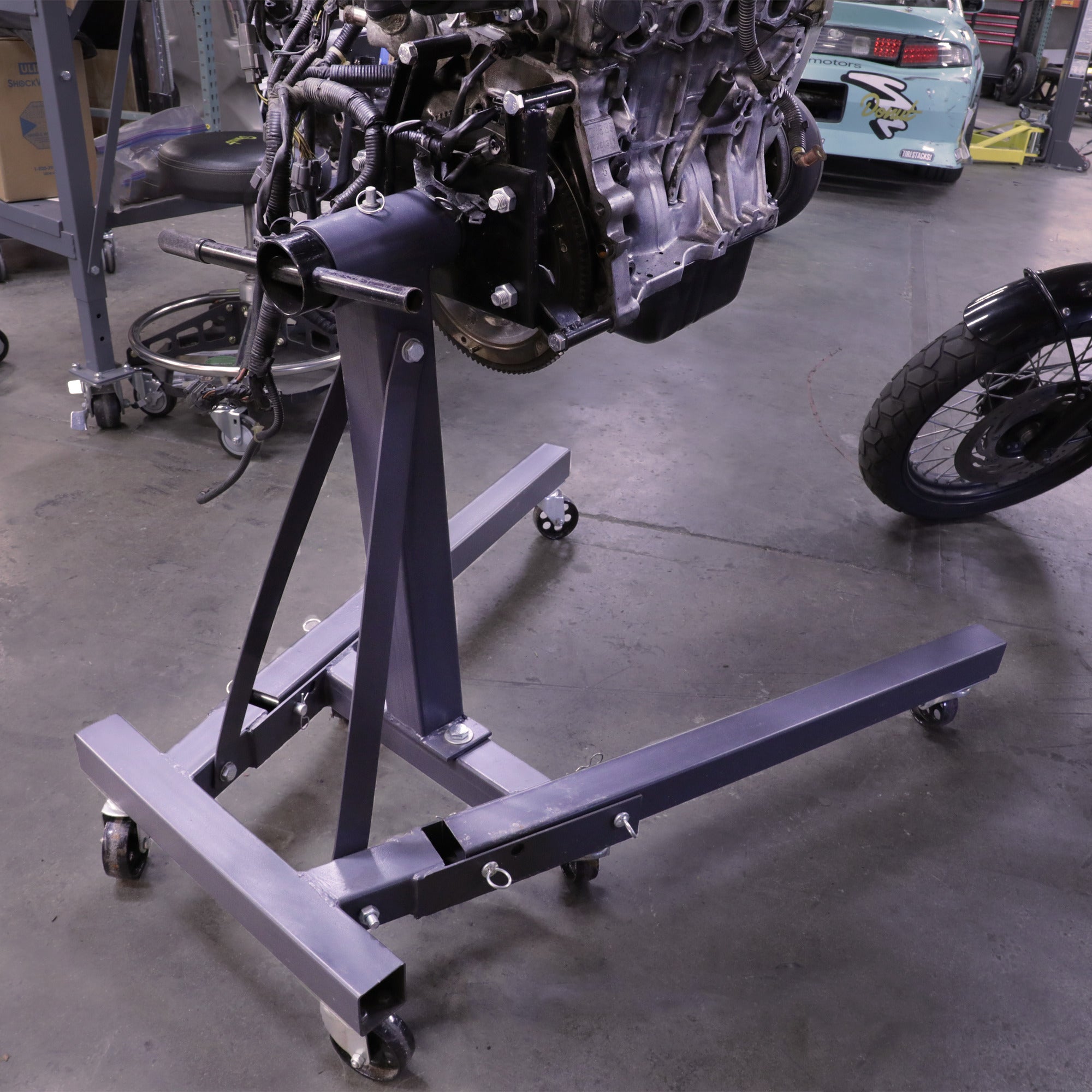 Ranger RES-1TF engine stand designed for stable engine support during service