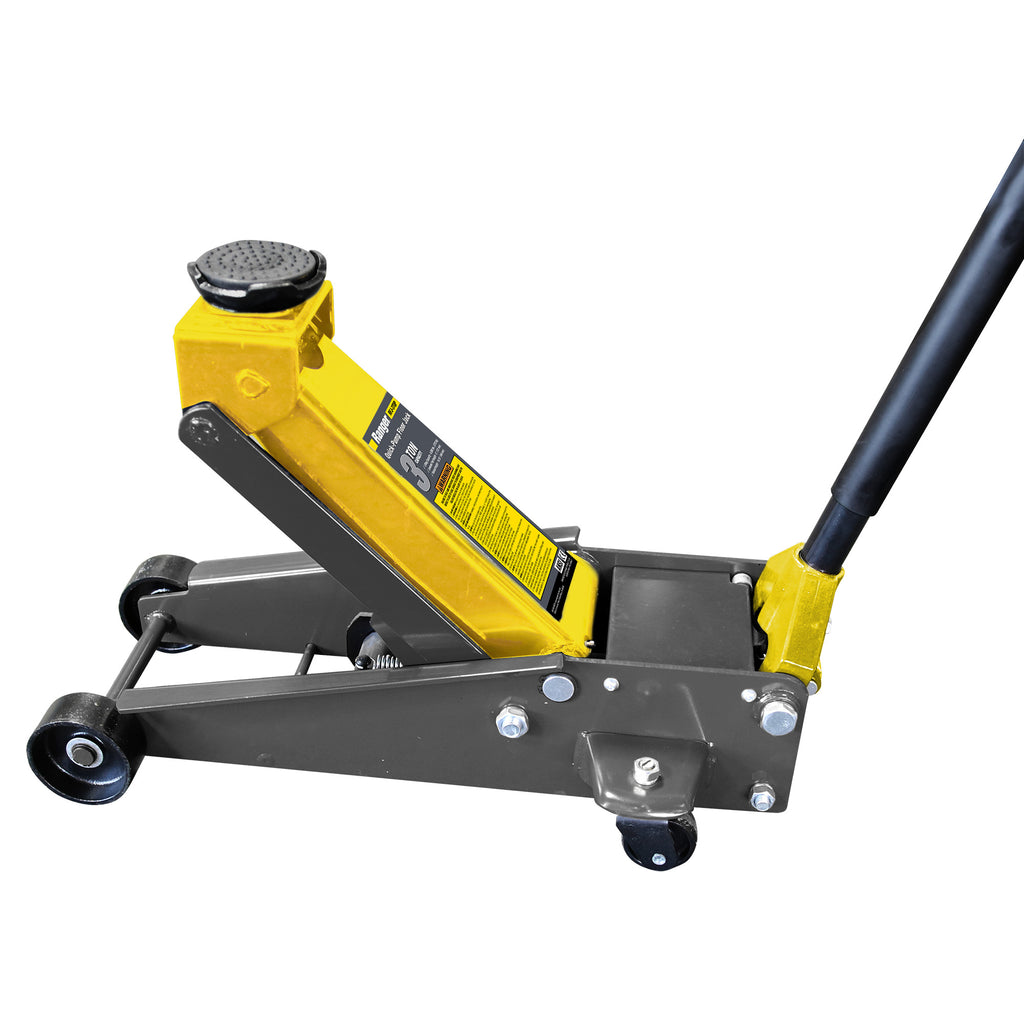 Ranger RFJ-3TQP 3-ton quick-pump floor jack with long handle and low-profile chassis.