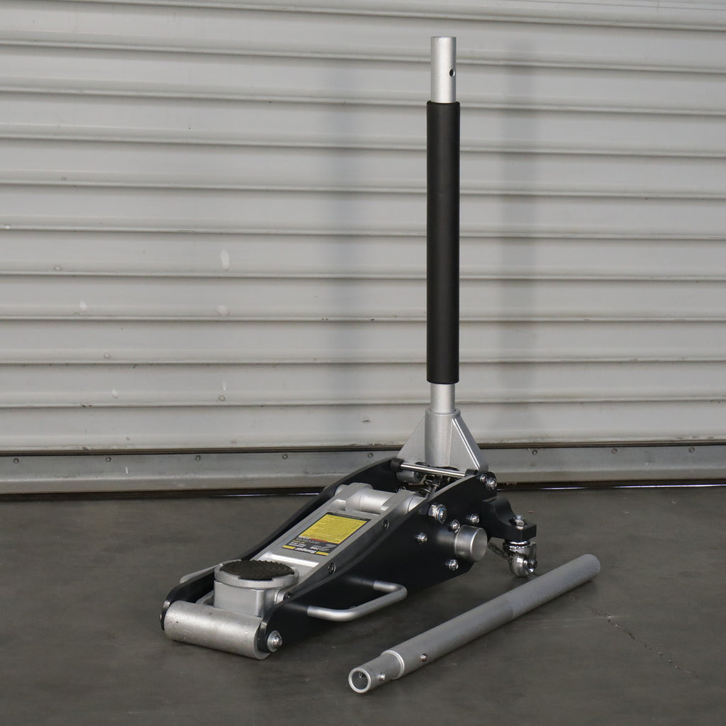 Ranger RFJ-4000AL lightweight aluminum floor jack with racing-style profile