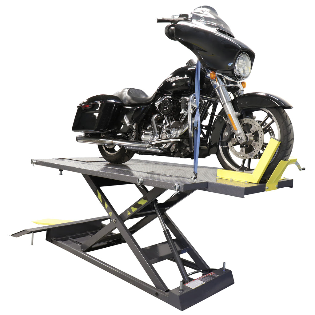 Ranger RML-1500XL motorcycle lift with 1,500-lb. capacity for larger bikes and service shops.