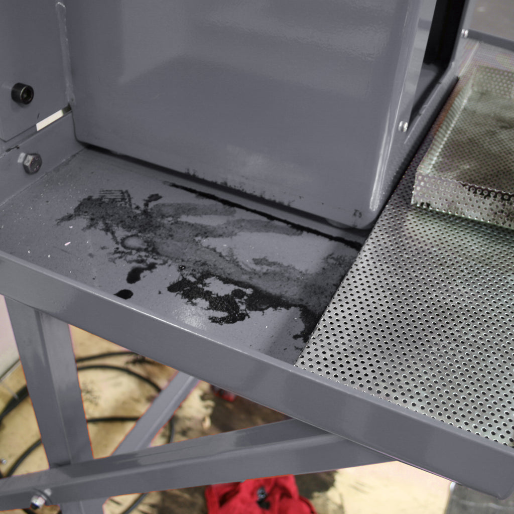 Ranger RP-50FC hydraulic oil filter crusher with oil catcher detail