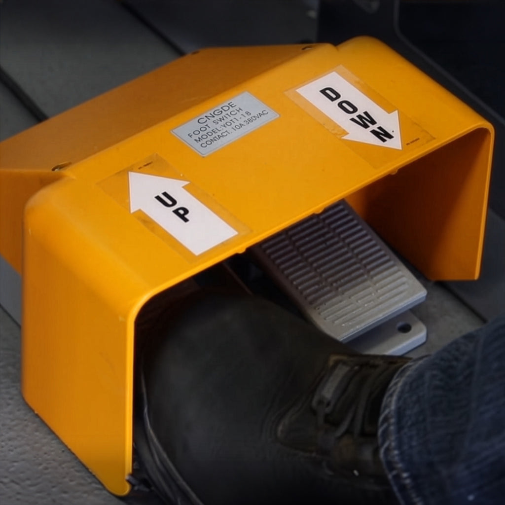Ranger RP-50FC hydraulic oil filter crusher push pedals and controls detail
